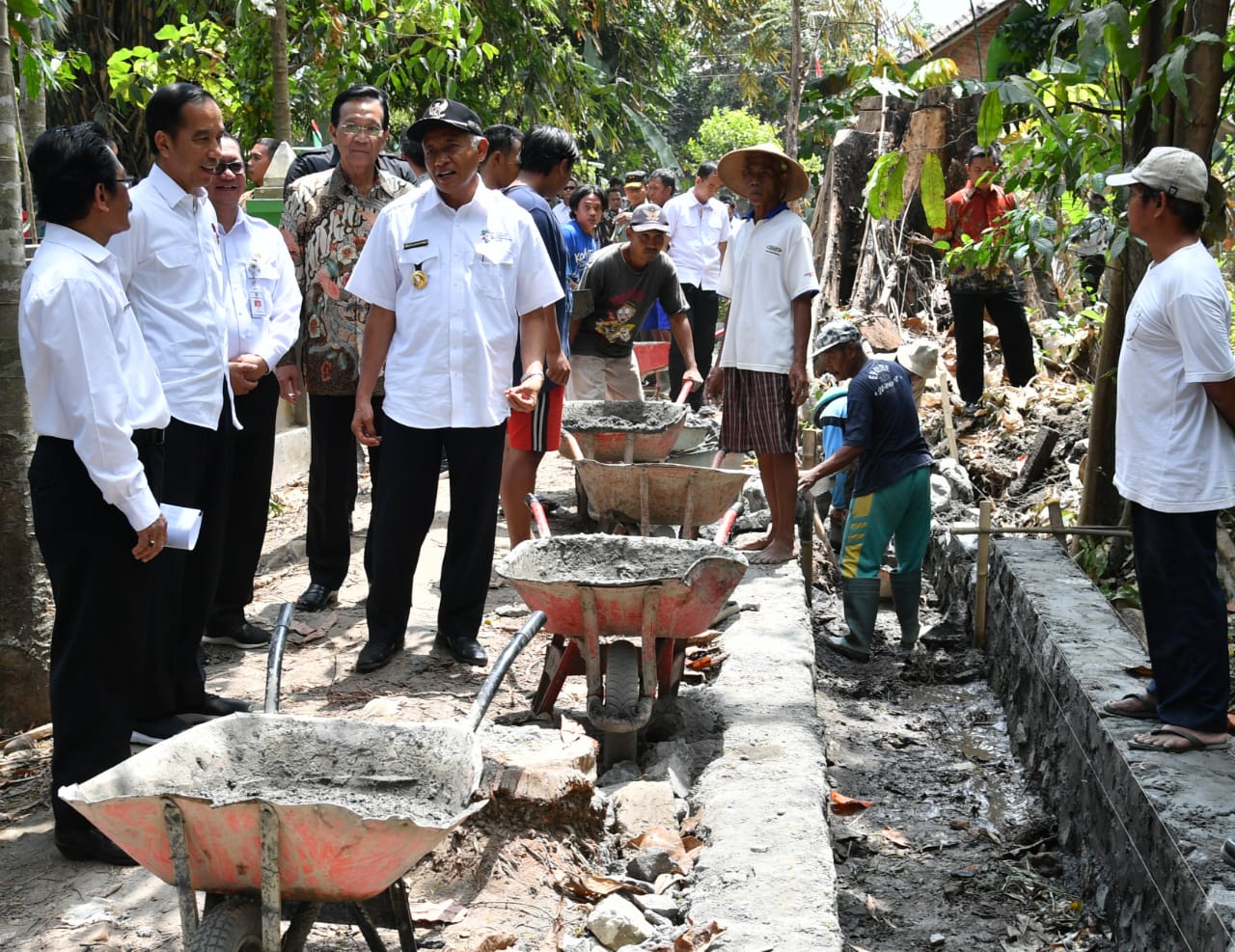 Presiden Jokowi Terima Laporan Perkembangan PKTD, BLT DD dan Fokus Dana Desa 2021, Ini Rinciannya - Desapedia