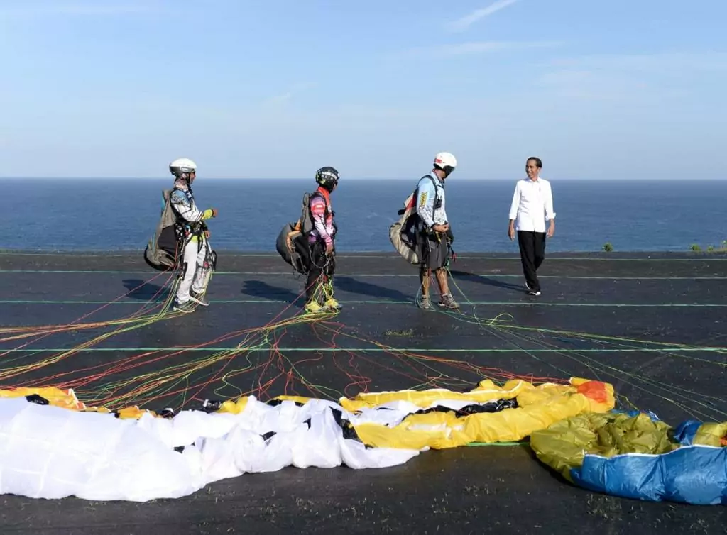 Presiden Jokowi Sarankan Desa Lain Duplikat Konsep Desa Kutuh - Desapedia