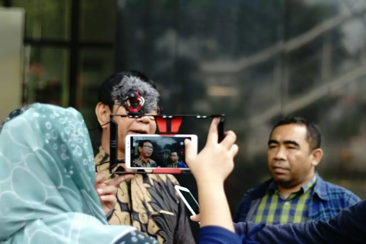 Almisbat Dukung KPK Usut Tuntas Kasus Suap Impor Bawang Putih - Desapedia