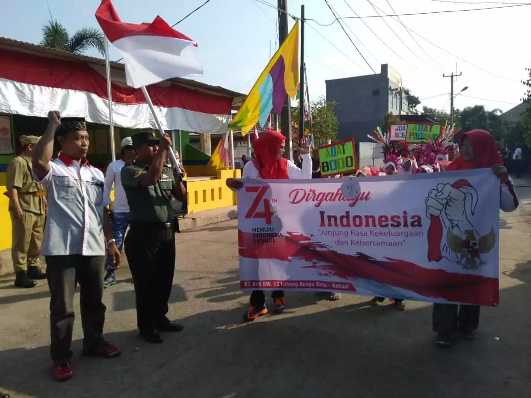 Babinsa Desa Lubangbuaya Motivasi Warga Meriahkan HUT ke-74 Republik Indonesia - Desapedia