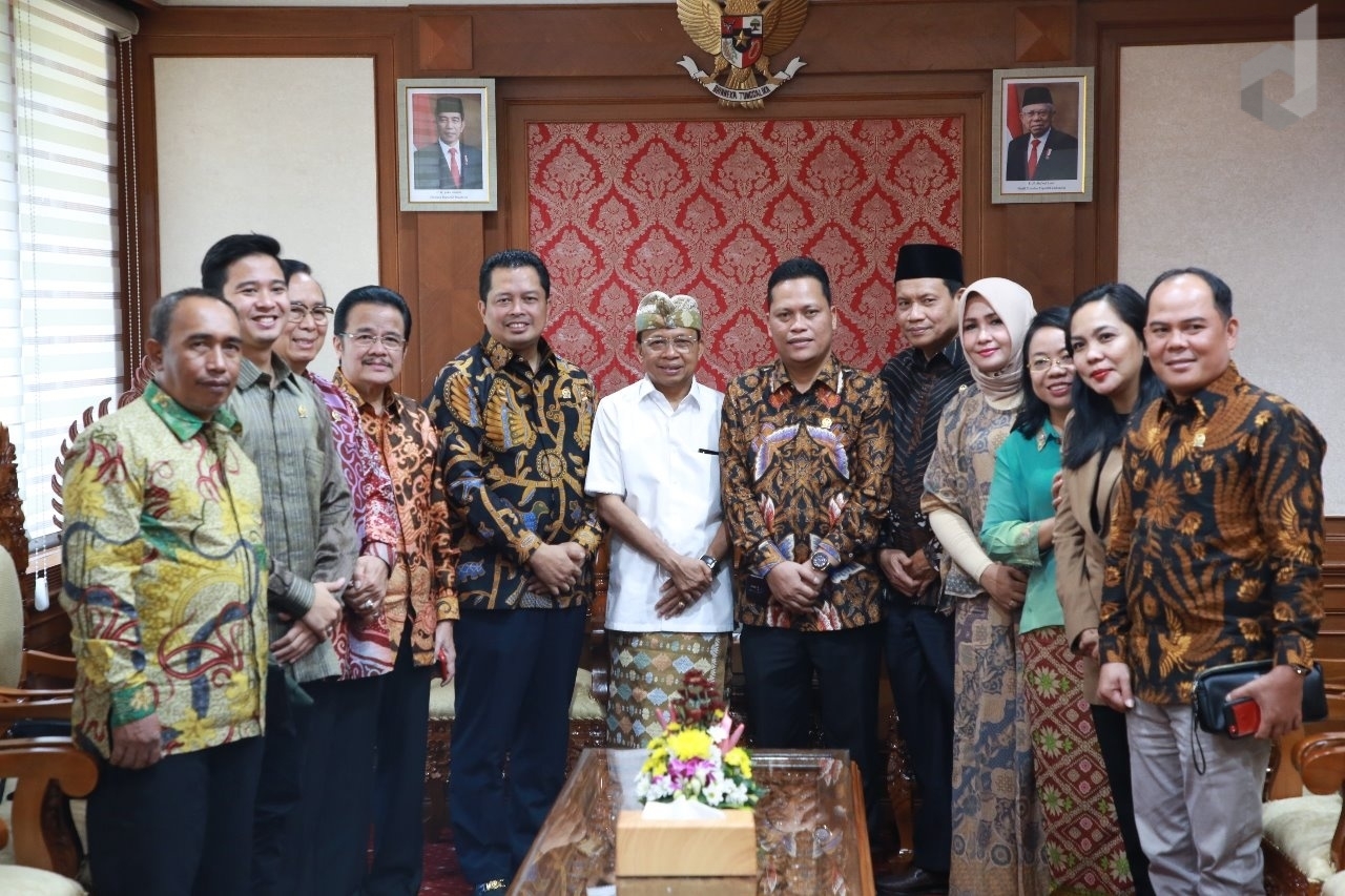 Ketua Komite I DPD RI Teras Narang: Kami Siap Tindaklanjuti RUU Khusus Provinsi Bali - Desapedia