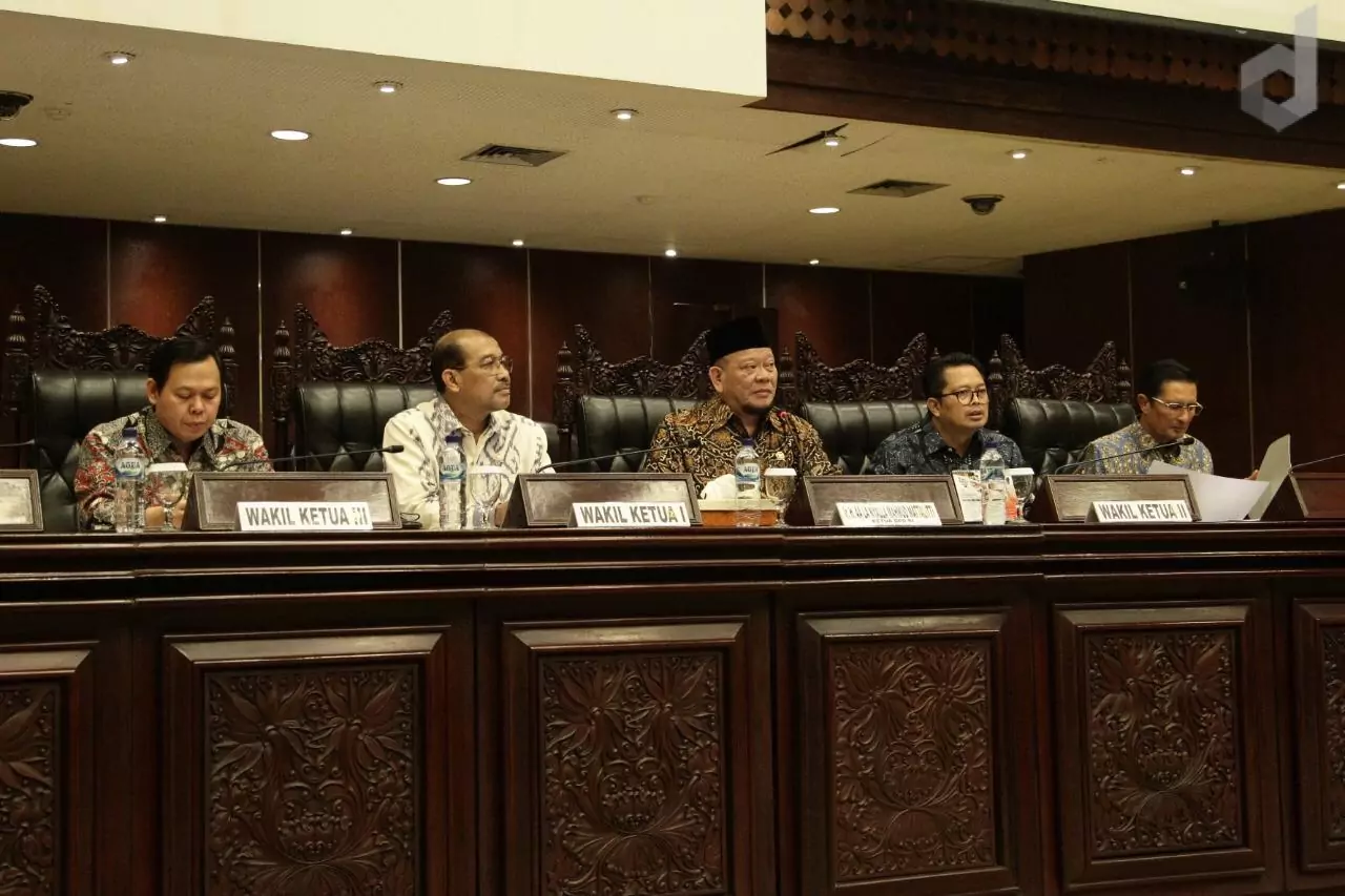 Wakil Ketua DPD RI Sultan B. Najamudin: Dengan Pimpinan Alat Kelengkapan yang Baru Ini Kita ingin Full Speed, Langsung Tancap Gas - Desapedia