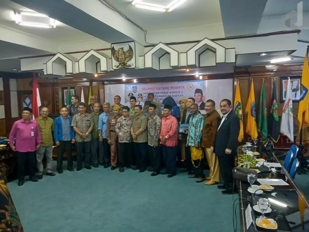 Dihadapan Komite I DPD RI, Ketua KPU Provinsi NTB: Kami Masih Identifikasi Berbagai Temuan di Tahapan Persiapan   - Desapedia