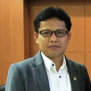 Dr Abdul Kholik