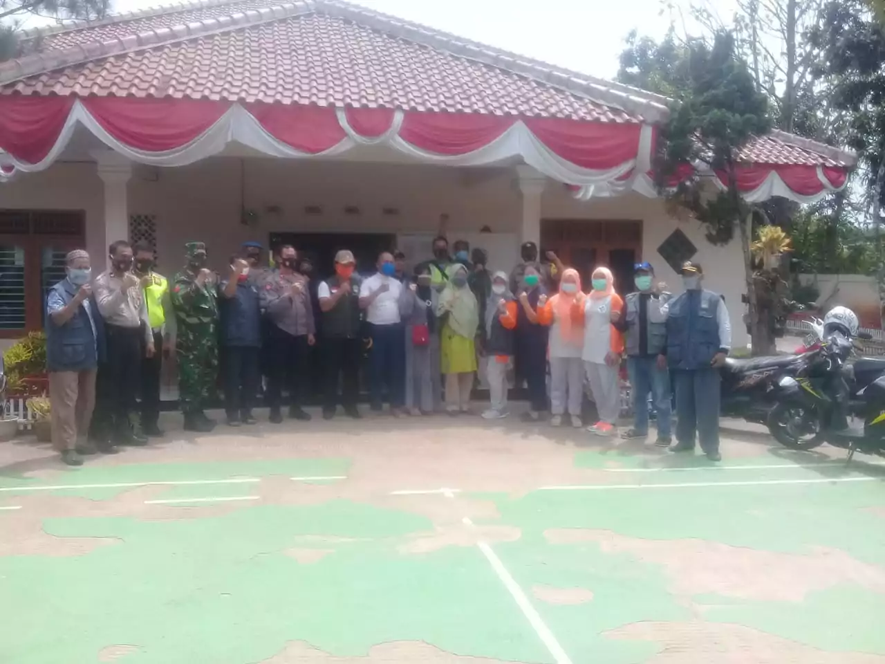 Sosialisasi Cegah Corona, Pemdes Cijengkol Woro-woro Jelajahi Perkampungan - Desapedia