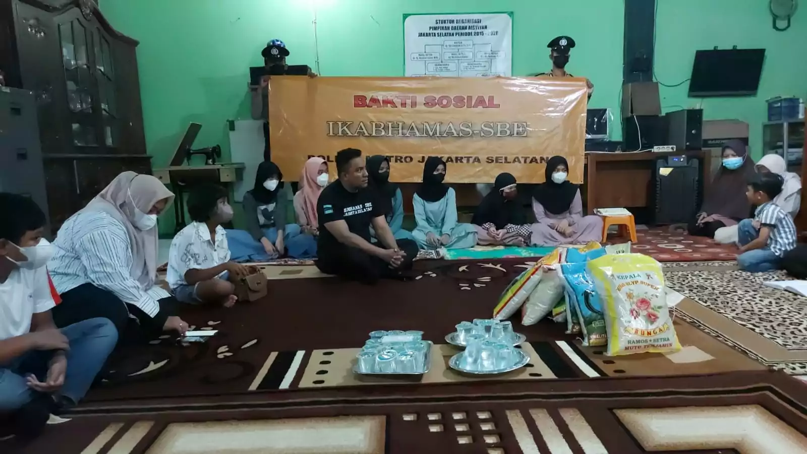 Ikabhamas-SBE Polres Metro Jaksel Gelar Baksos dan Santunan Anak Yatim - Desapedia