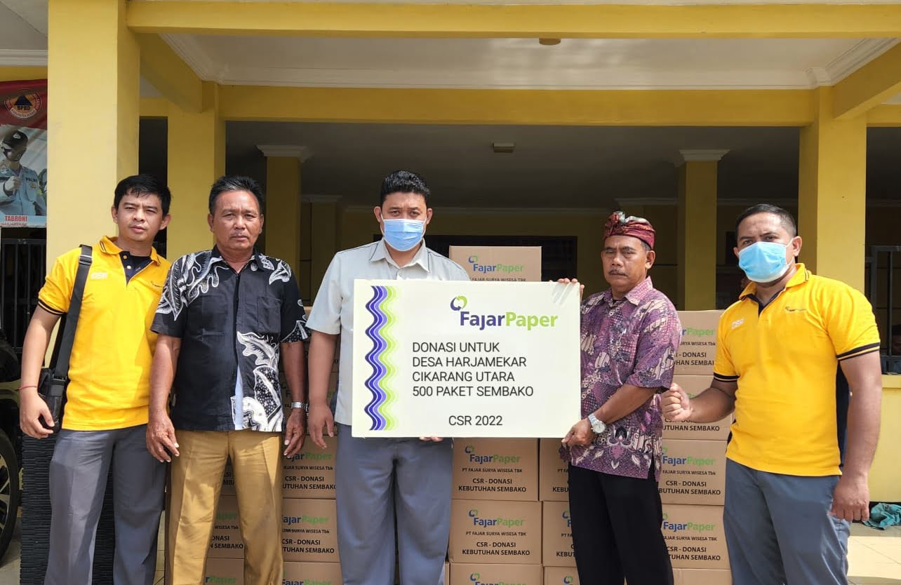 Fajar Paper Serahkan Bantuan Paket Sembako dan 1 Unit Kendaraan Angkutan Sampah ke Desa Harjamekar dan Panti Asuhan - Desapedia