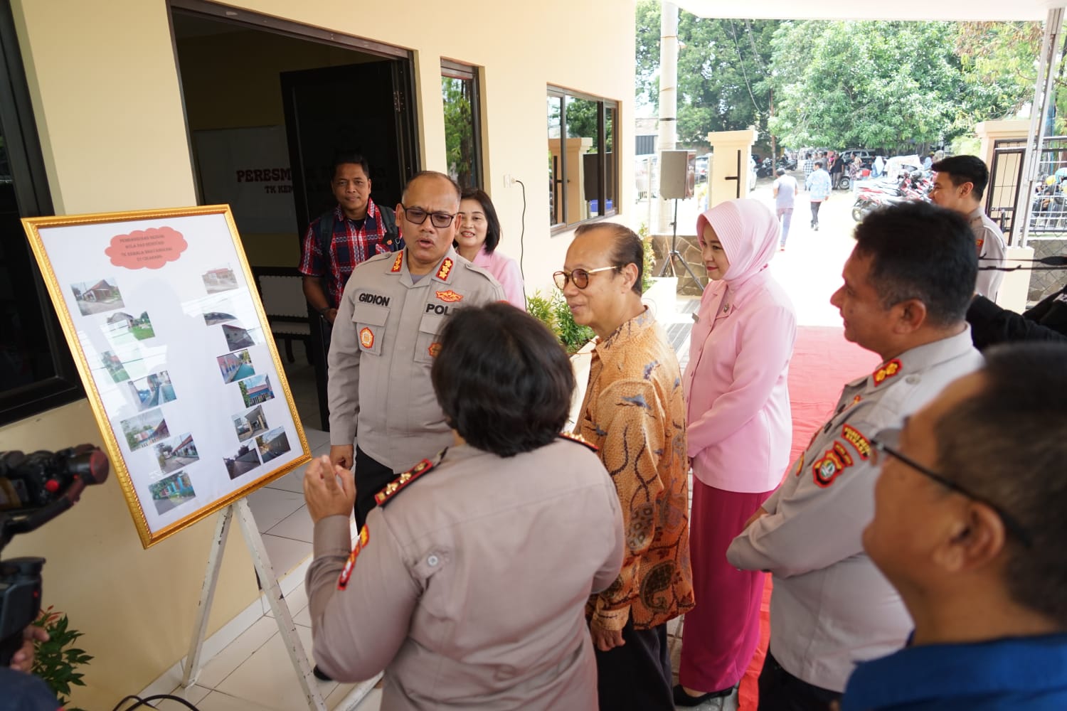 Fajar Paper Hadiri Peresmian TK Kemala Bhayangkari 57 Cikarang Utara Bersama Kapolres Metro Bekasi - Desapedia