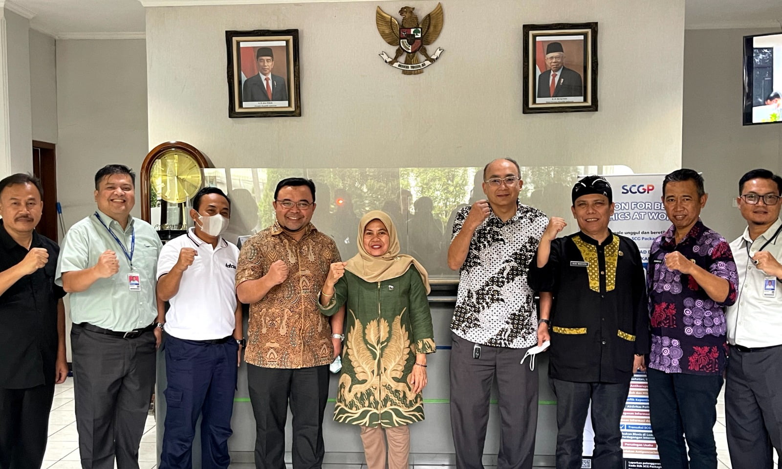 Fajar Paper Terima Kunjungan DPRD Provinsi Jawa Barat Apresiasi Koperasi Karyawan Surya Abadi - Desapedia