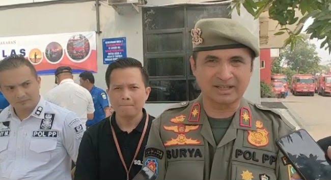 Masa Tenang, Satpol PP Bersama Bawaslu Kabupaten Bekasi Tertibkan 184 Ribu APK