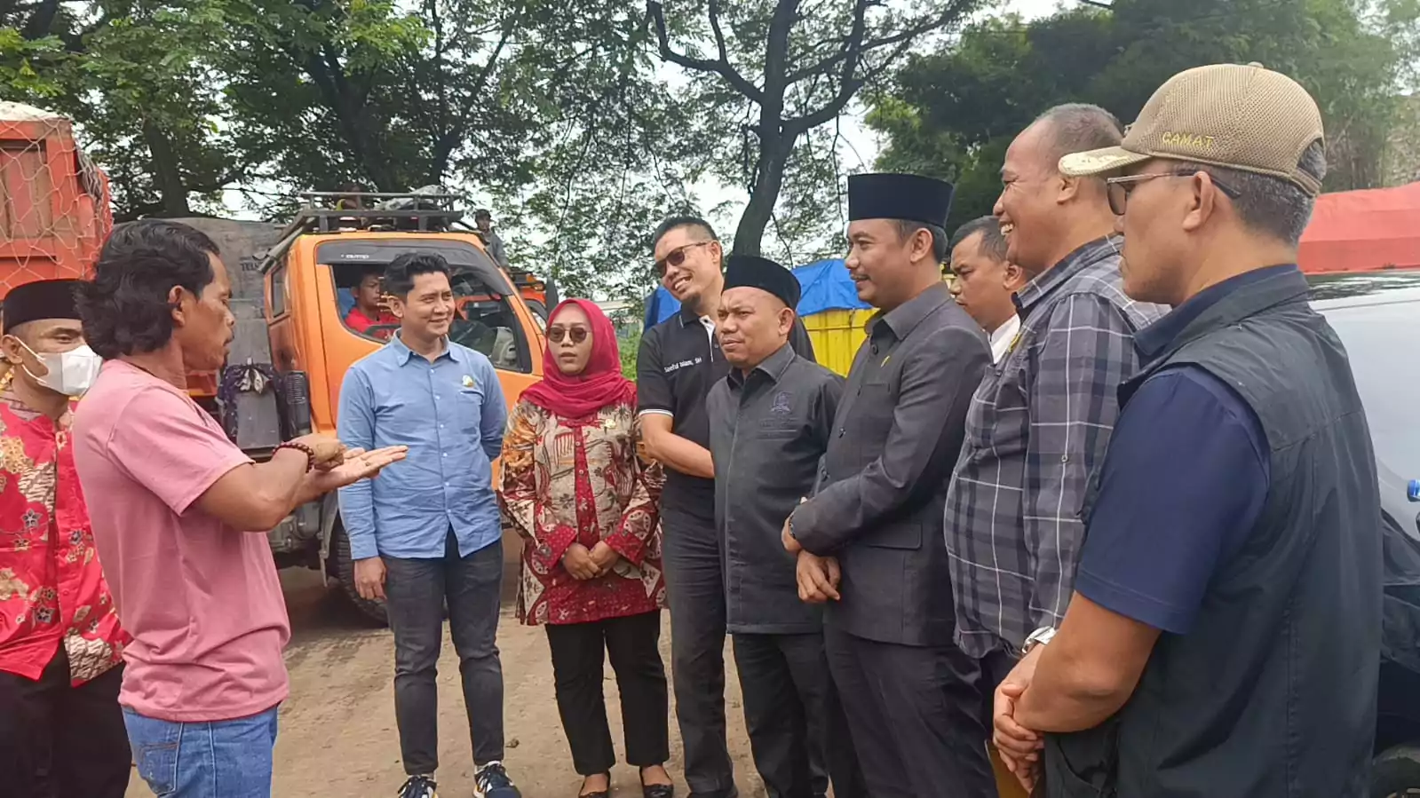 Komisi III DPRD Kabupaten Bekasi Tinjau TPA Burangkeng - PT Desapedia Bangun Jaya