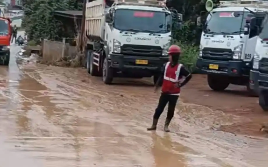 Jalan Cinyosog Licin dan Berdebu, Lurah Desak PT CMS Bertanggung Jawab